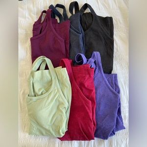 Bundle! Lululemon tank tops with built in bras